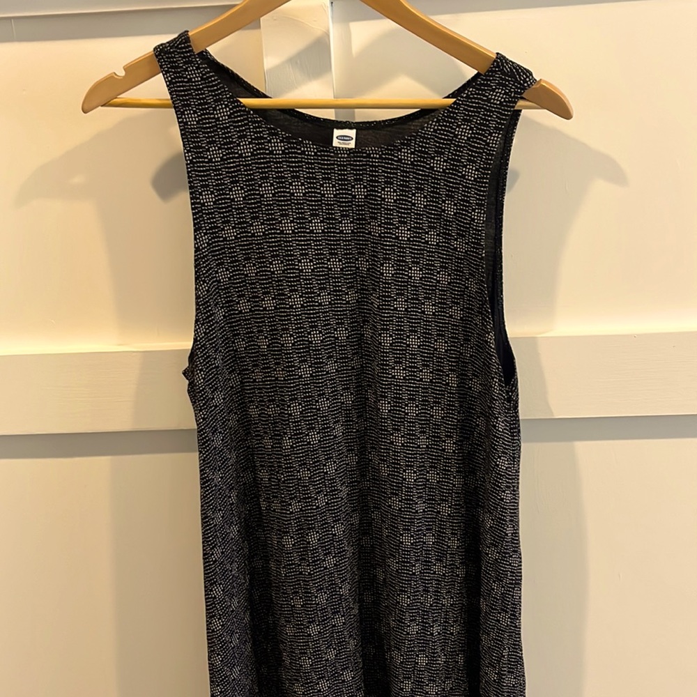 XL short sleeve knee length dress